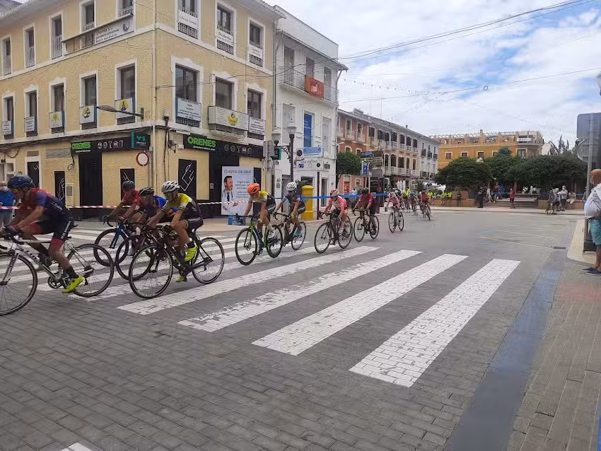 Orenes Sports Bar & Sal&oacute;n de Juego