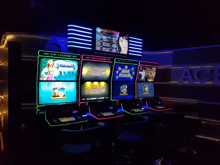 Orenes Sports Bar & Sal&oacute;n de Juego