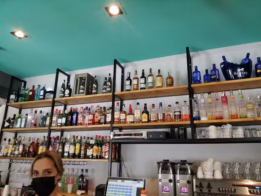 Origen Caf&eacute; Bar