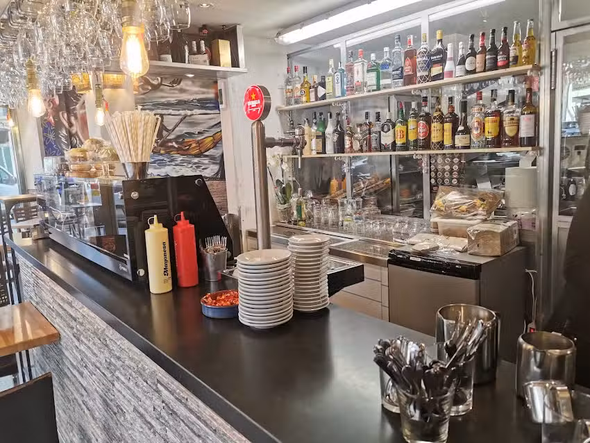 Otro Romero &ndash; Dibar Cafe