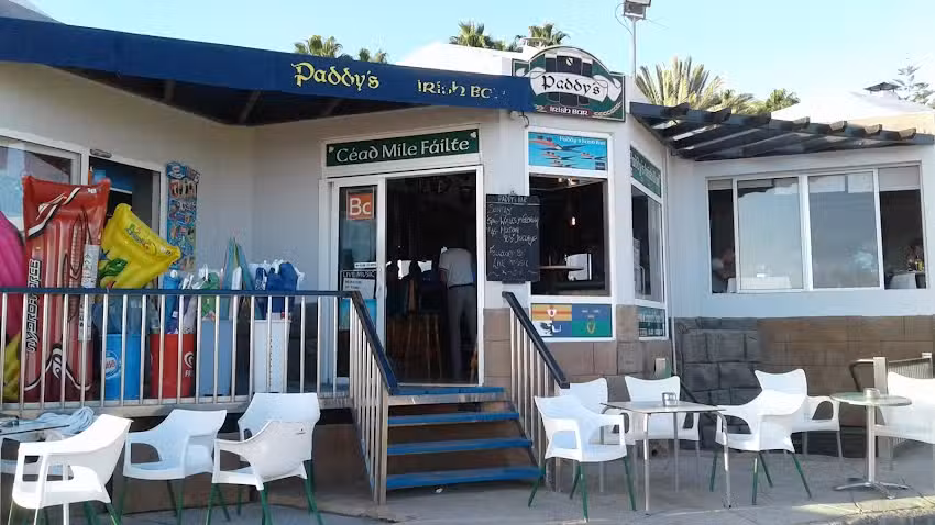 Paddy&rsquo;s Beach Bar