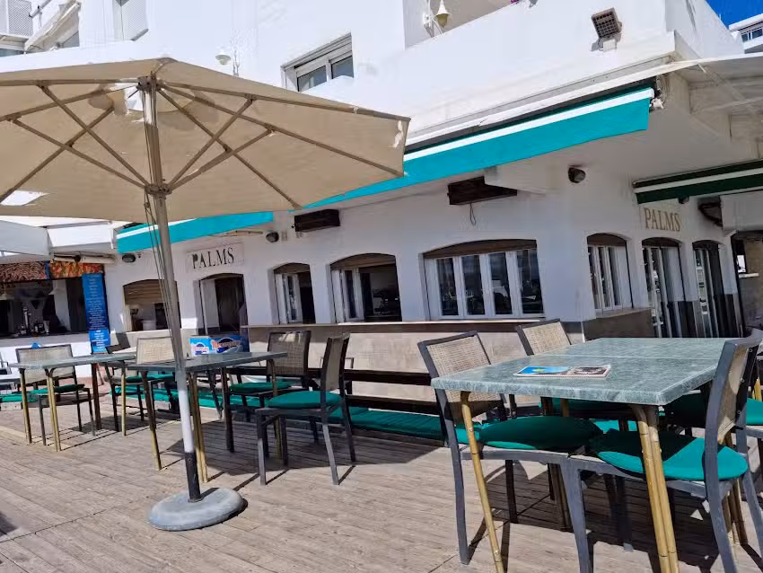 Palms Beach Bar