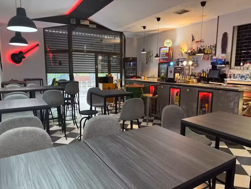 PAN-TEAM Cocktail & Burger