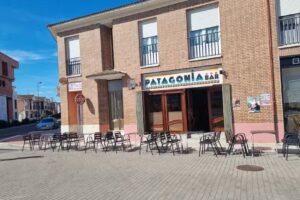 Patagonia Bar Musical