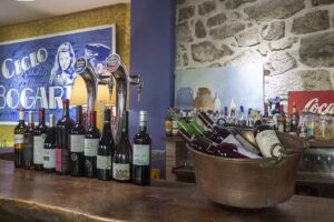 PATIO &middot; Taberna &middot; Terraza Jard&iacute;n