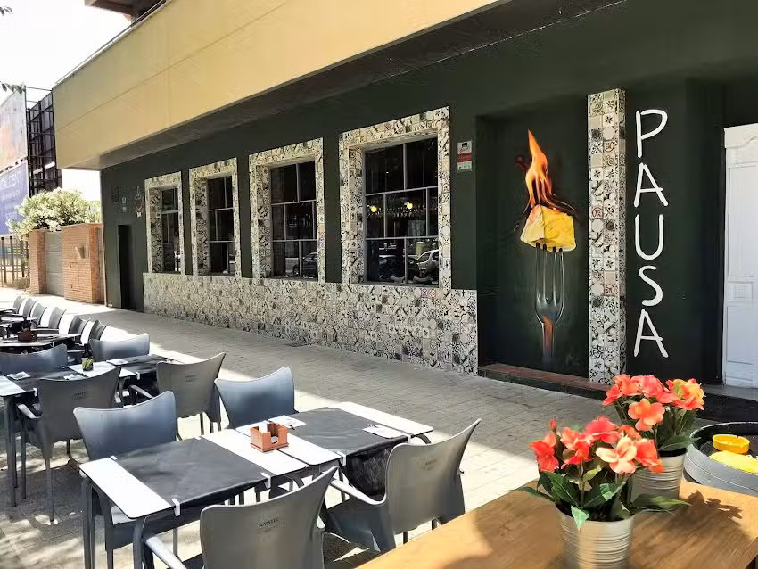 PAUSA BAR