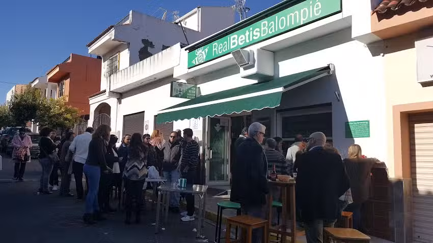 Pe&ntilde;a B&eacute;tica Castilleja de Guzm&aacute;n