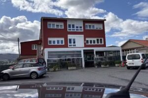 Pensi&oacute;n Residencial Bar Mes&iacute;a