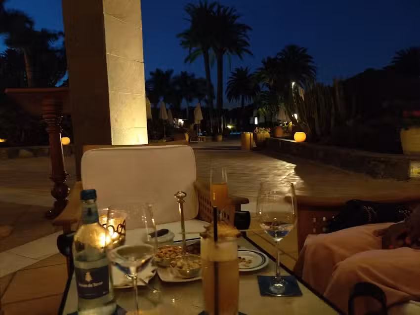 Piano Bar