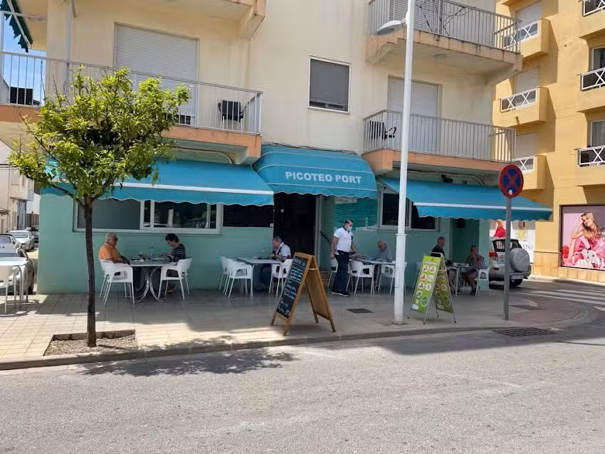 Picoteo Port