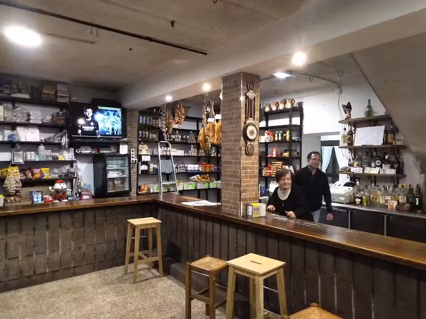 Piensos Alonso / Casa el Mancu