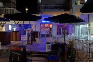 Pir&aacute;mide terraza lounge beach