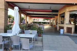 Piscina Bar &ndash; Las Chismosas