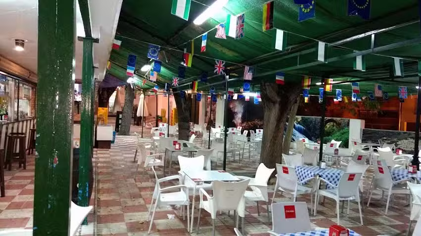 Piscina Municipal de Torres &ndash; Restaurante &ndash; Terraza