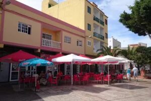 Pizzer&iacute;a Arepera sue&ntilde;o azul