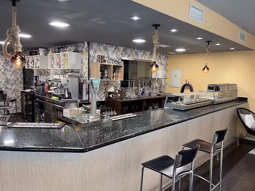 Play Hookah Snack Bar