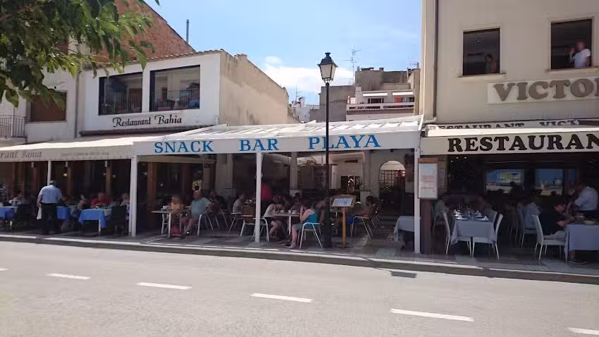 Playa burger and cocktail