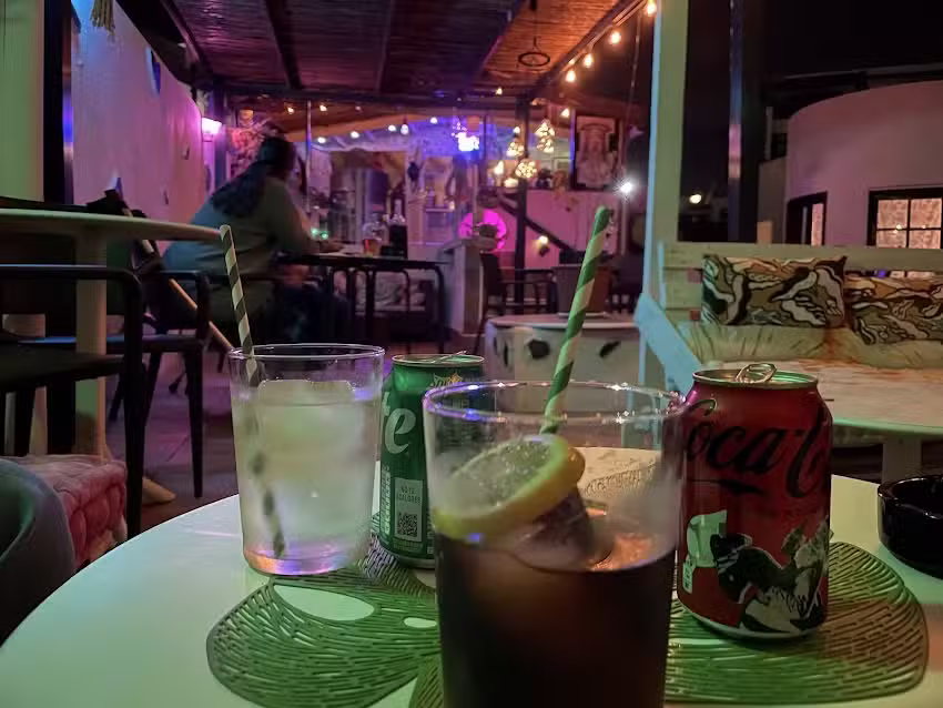 Playa Roca POOL Restobar
