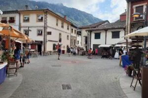 Plaza del Casta&ntilde;eu