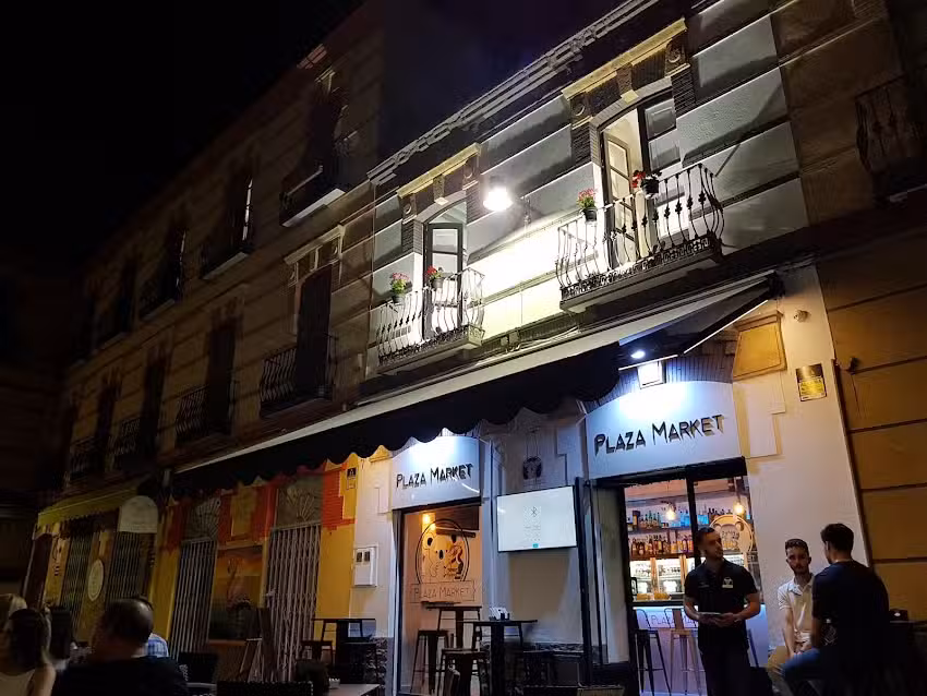 Plaza Market