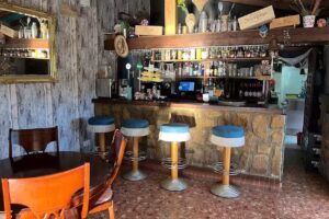 Pool Bar & Restaurant