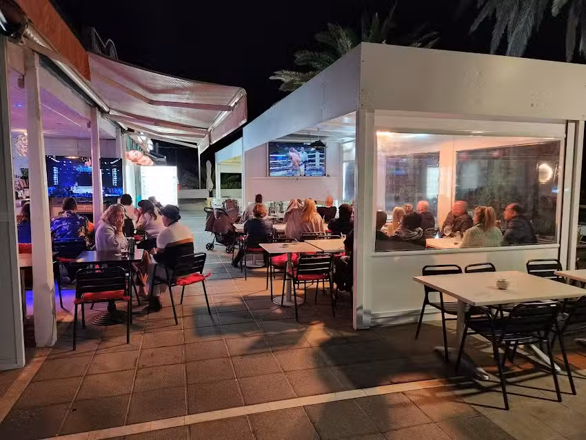 Popeye&rsquo;s Sports Bar