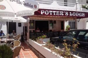 Potter&rsquo;s Lodge