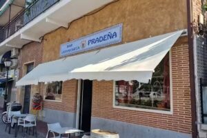 Prade&ntilde;a, Bar Cervecer&iacute;a