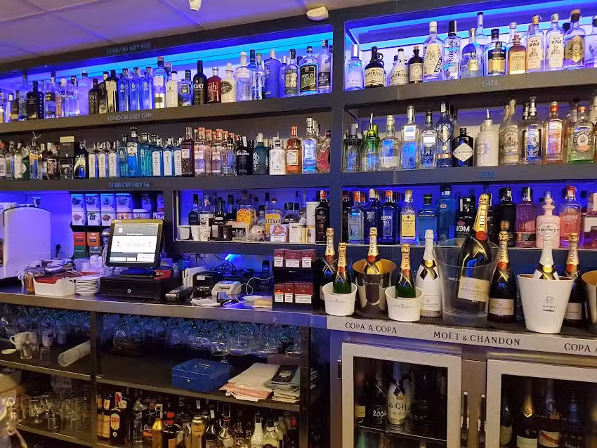 Premier Cocktail, Gin & Rum Selections