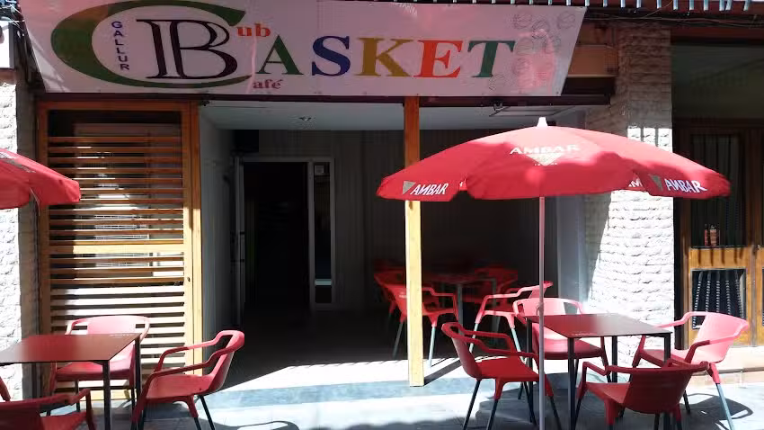 PUB BASKET