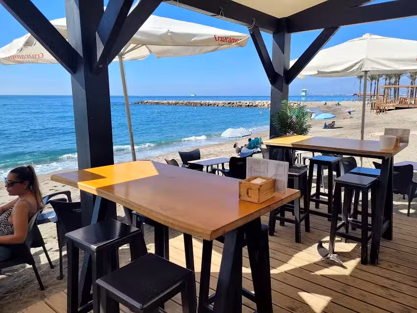 Pub Chiringuito Alive Beach Bar