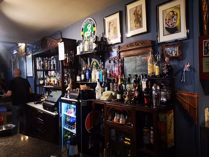Pub Churur&uacute;