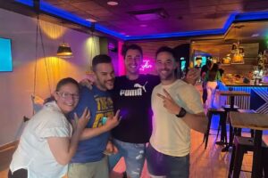 Pub El Ed&eacute;n copas