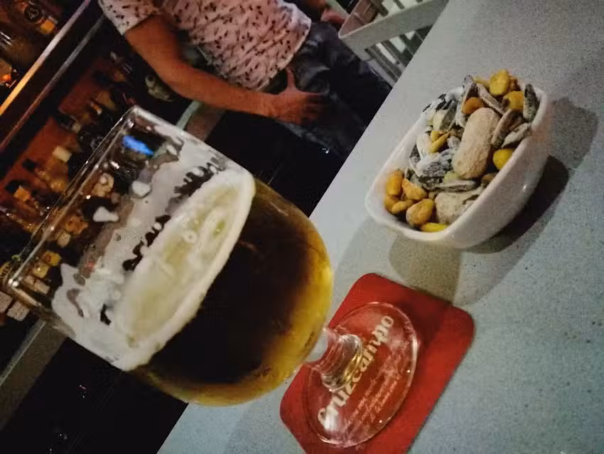 Pub El&iacute;as