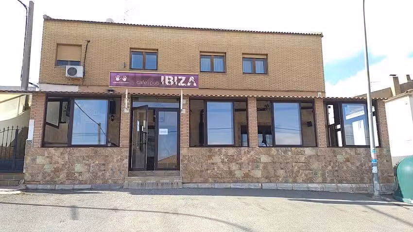 Pub Ibiza Chirivel
