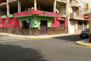 Pub Karaoke Simetr&iacute;a.