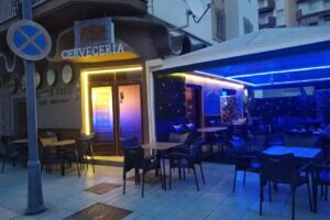 Pub LA CA&Ntilde;A
