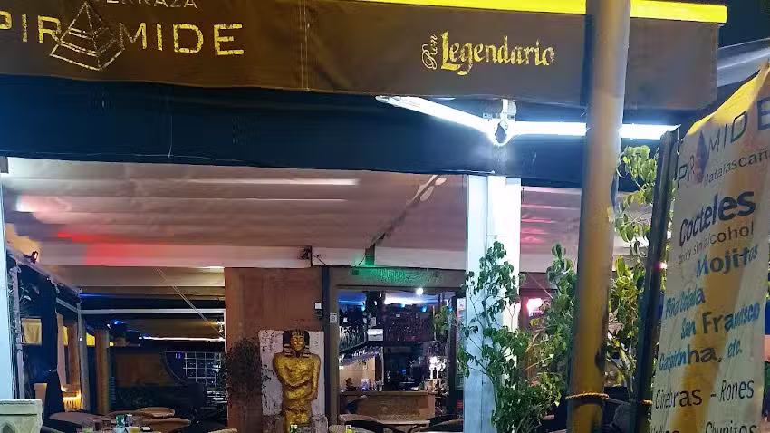 Pub La Pir&aacute;mide