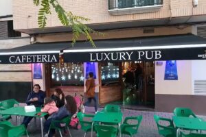 Pub Luxury