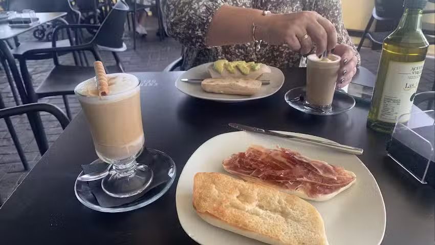 Pub Macaco caf&eacute; y copas