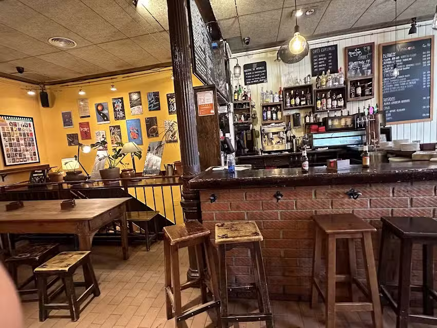 Pub Mandr&aacute;gora Barajas