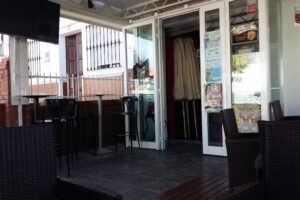 Pub Manhattan Caf&eacute; & Copas