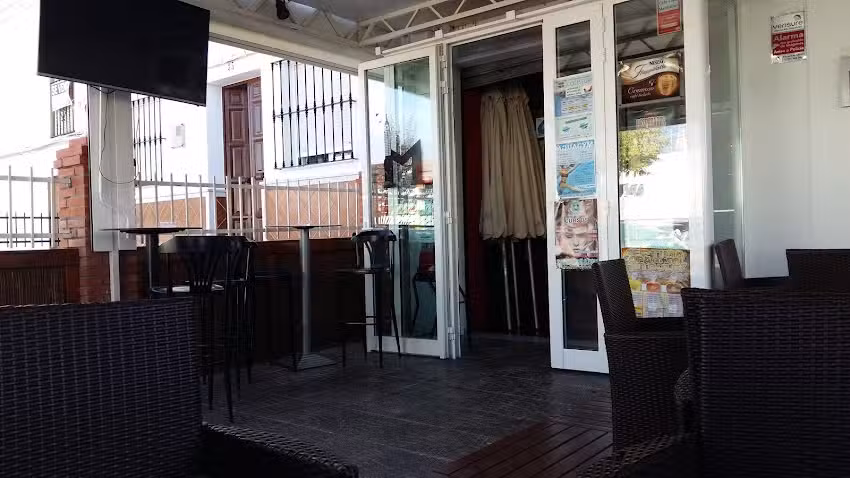 Pub Manhattan Caf&eacute; & Copas