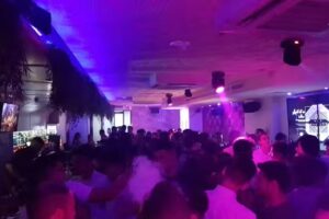 Pub Maracas Almer&iacute;a