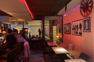 Pub &Ntilde;o&ntilde;a / @pub_nyonya