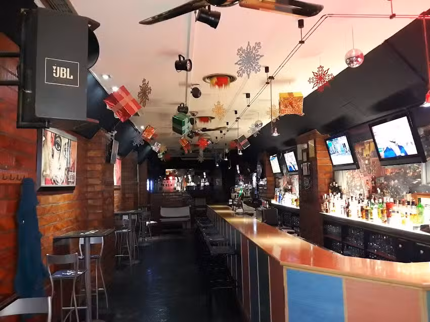 Pub Open
