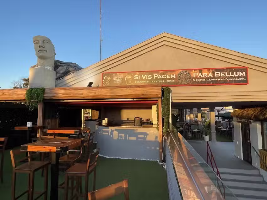 Pub SI VIS PACEM PARA BELLUM