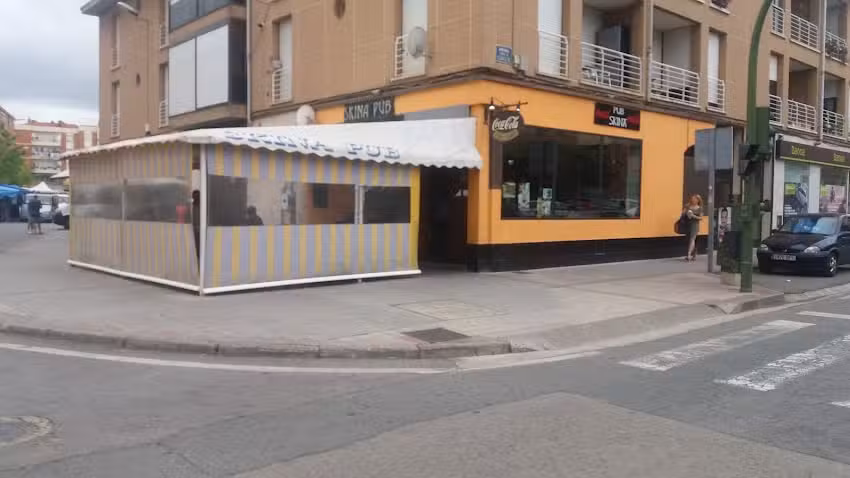 PUB SKINA