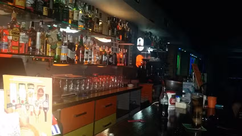 Pub Tab&uacute; L&aacute;char