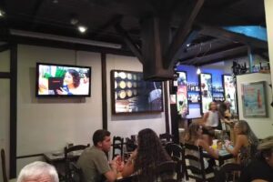 Punto y Coma &ndash; El Enganche